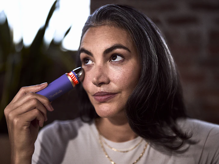 Theraface Depuffing Wand - Image 6